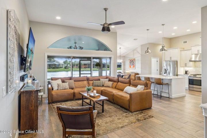 983 Wildwood Drive, Melbourne, FL, 32940 photo 4