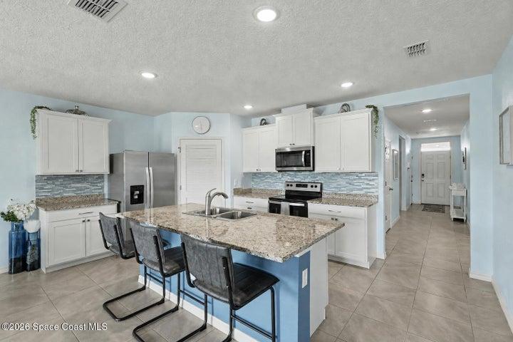 1121 Mcfarland Drive, West Melbourne, FL, 32904 photo 4