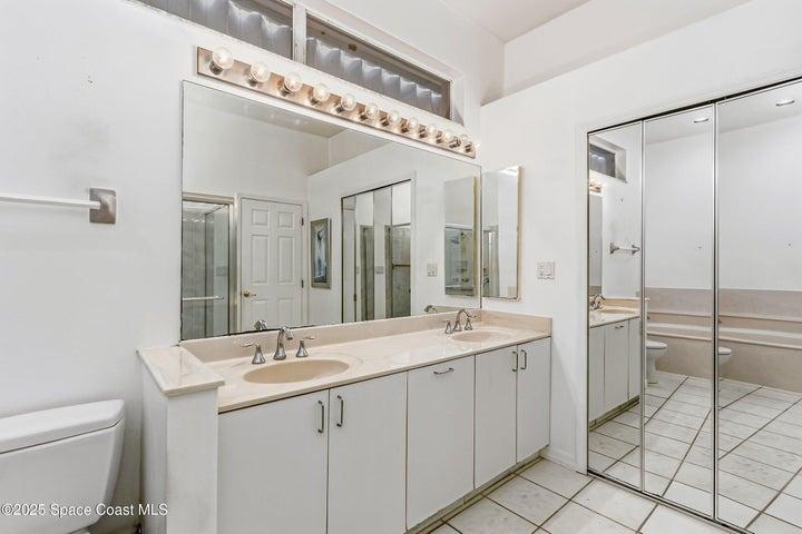 Large Walk in Closet