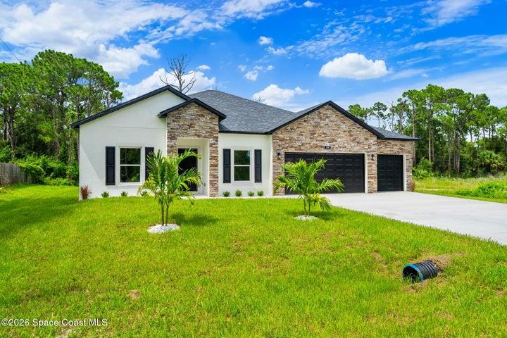 1061 Towhlen Street SE, Palm Bay