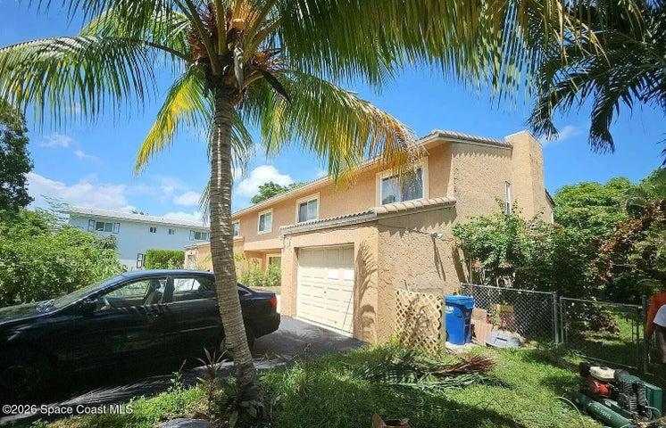 3933 NW 81st Terrace, Coral Springs, FL, 33067 photo 2