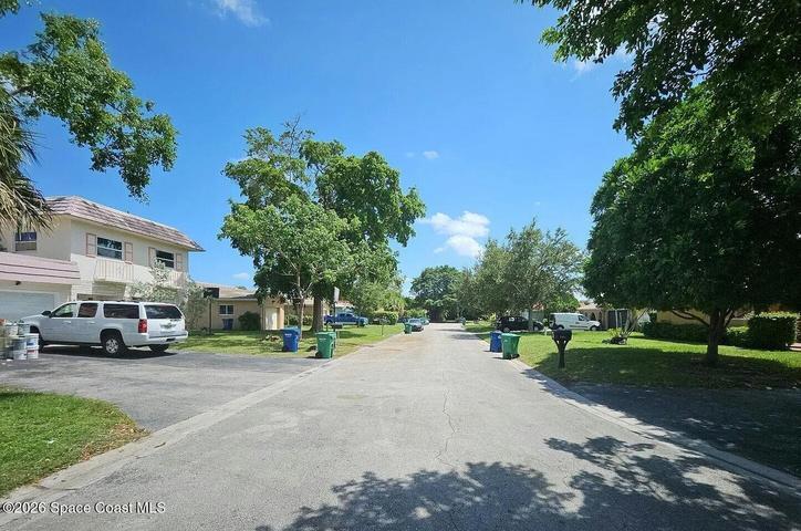 3933 NW 81st Terrace, Coral Springs, FL, 33067 photo 4