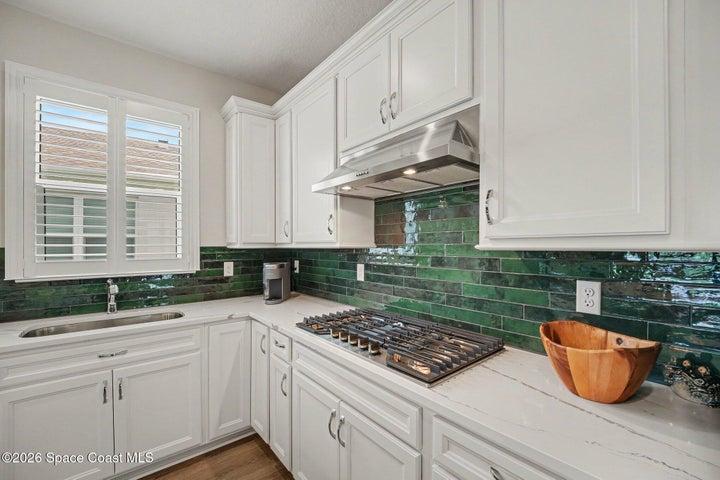 Quartz Countertop and custom backsplash