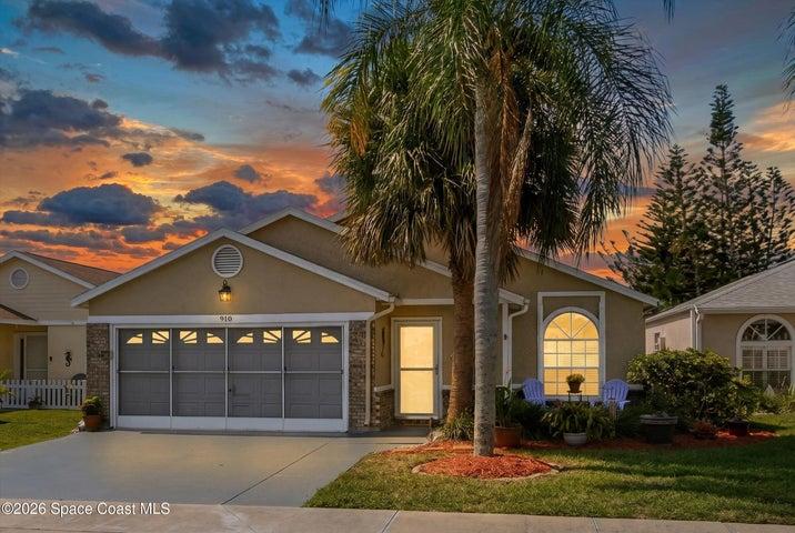 910 Cross Lake Drive, Melbourne, FL, 32901 photo 2