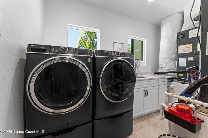 Laundry Room on 2nd Floor