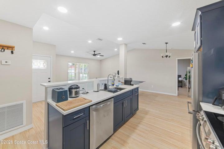 1003 Red Oak Circle, Brandon, FL, 33511 photo 9
