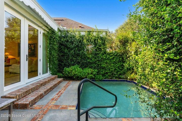 625 Riomar Drive, Vero Beach, FL, 32963 photo 2