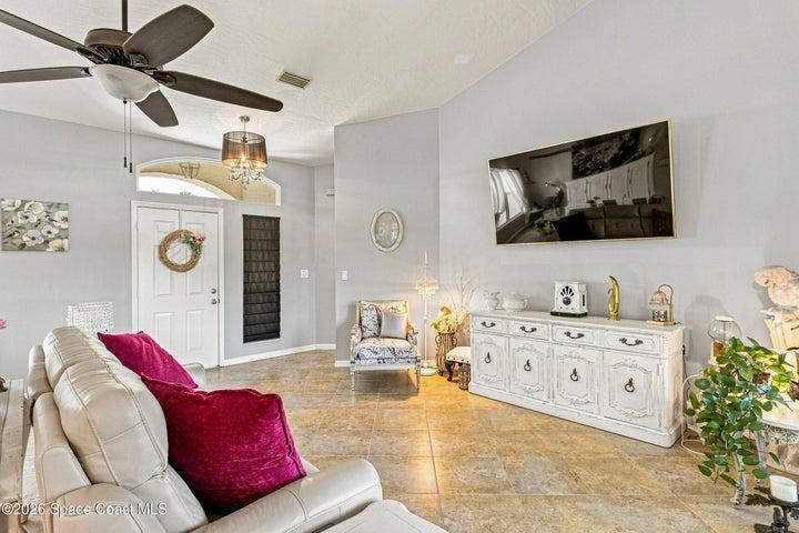 910 Brookshire Circle, Malabar, FL, 32950 photo 8