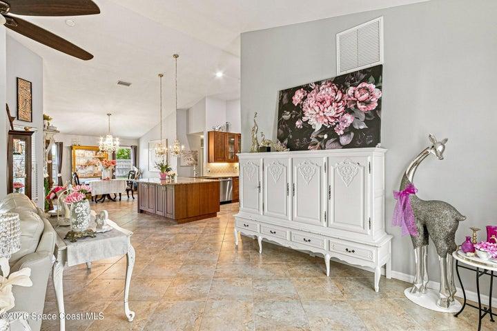 910 Brookshire Circle, Malabar, FL, 32950 photo 11