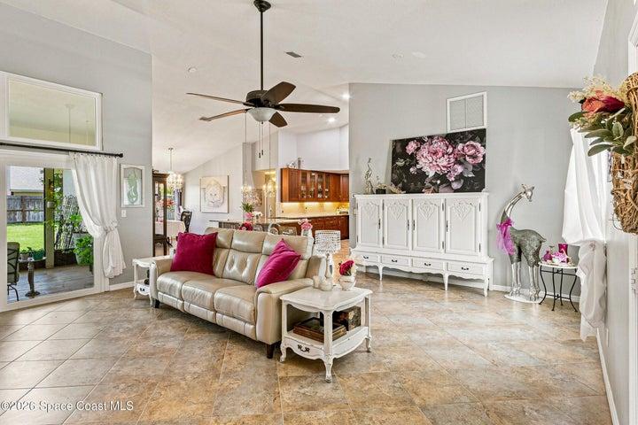 910 Brookshire Circle, Malabar, FL, 32950 photo 12