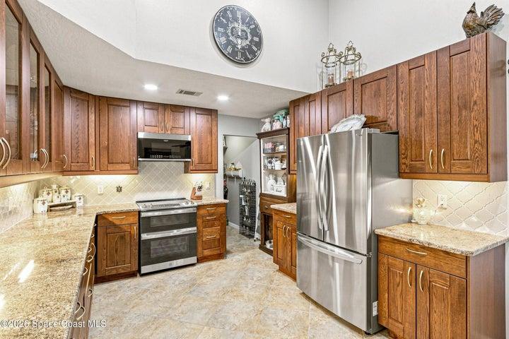 910 Brookshire Circle, Malabar, FL, 32950 photo 16