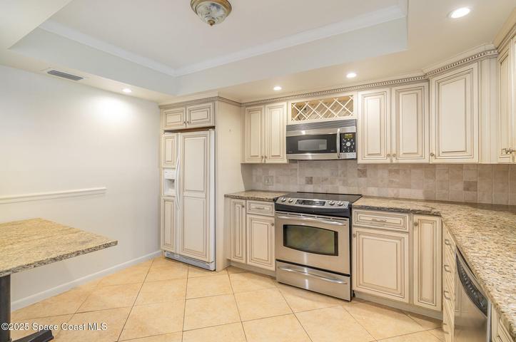 Kitchen and Breakfast nook