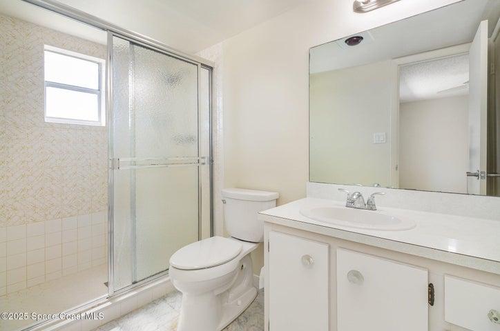Guest Bedroom Bath