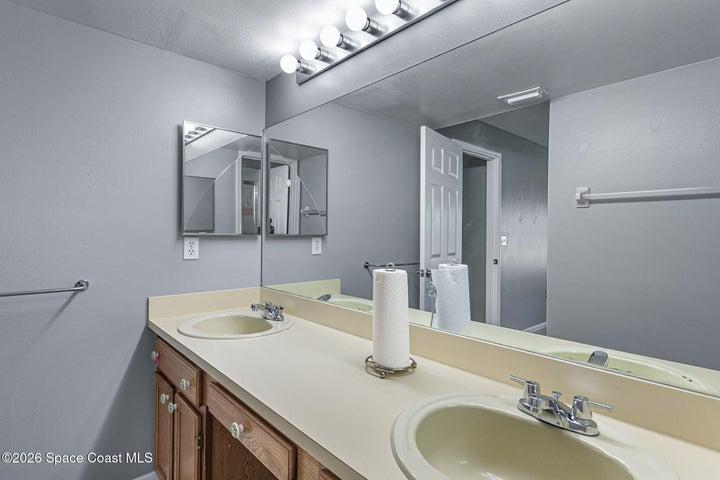 960 Fairhaven Street NE, Palm Bay, FL, 32907 photo 32