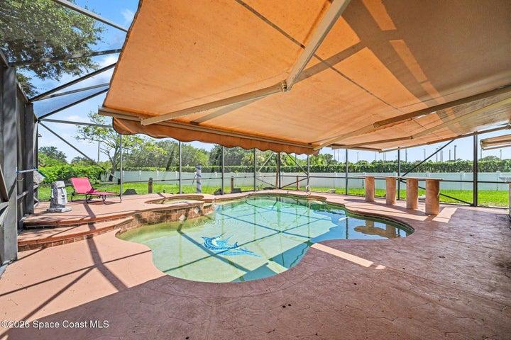 504 Lake Victoria Circle, Melbourne, FL, 32940 photo 3