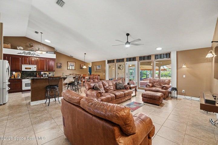 504 Lake Victoria Circle, Melbourne, FL, 32940 photo 10