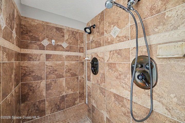 504 Lake Victoria Circle, Melbourne, FL, 32940 photo 21