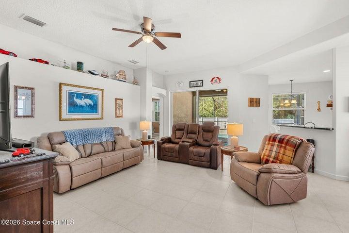 571 Gardendale Circle SE, Palm Bay, FL, 32909 photo 10
