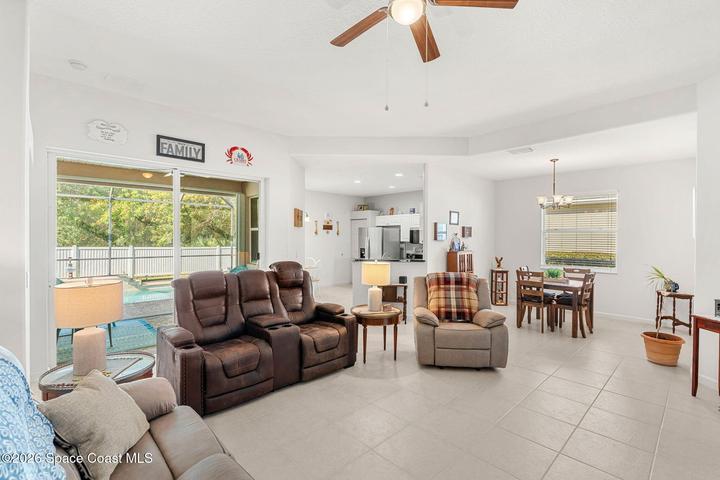 571 Gardendale Circle SE, Palm Bay, FL, 32909 photo 12