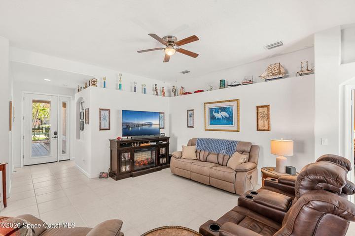 571 Gardendale Circle SE, Palm Bay, FL, 32909 photo 13