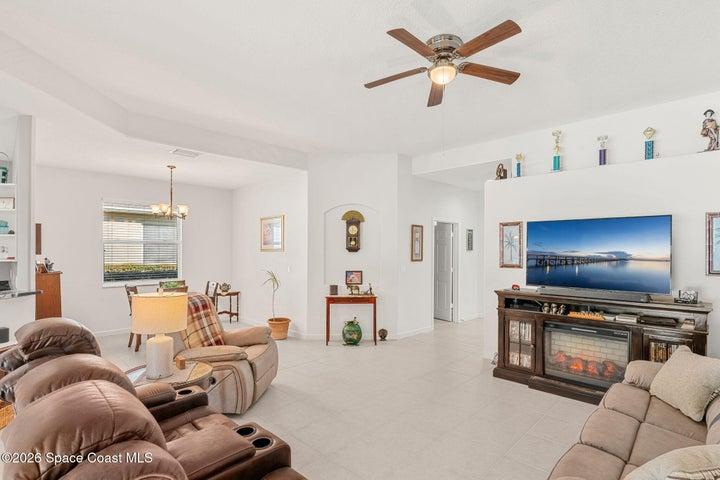571 Gardendale Circle SE, Palm Bay, FL, 32909 photo 14