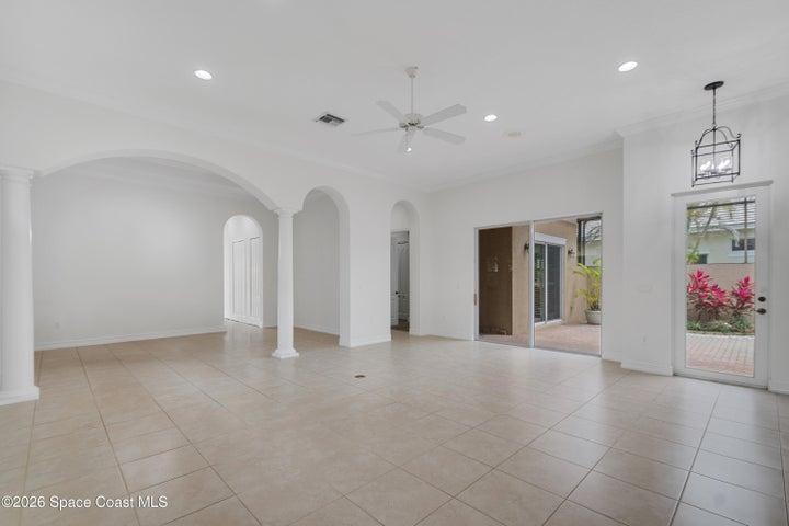Living room to dining