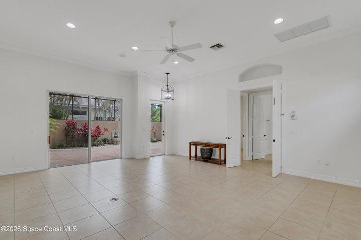 Living room to courtyard