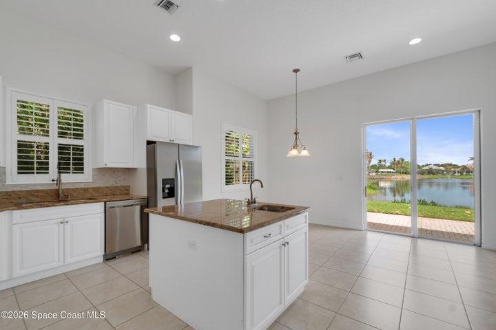Kitchen view to nook and lake