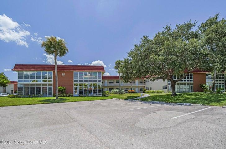 50 Woodland Drive 202, Vero Beach, FL, 32962 photo 2