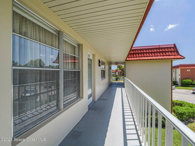 50 Woodland Drive 202, Vero Beach, FL, 32962 photo 4