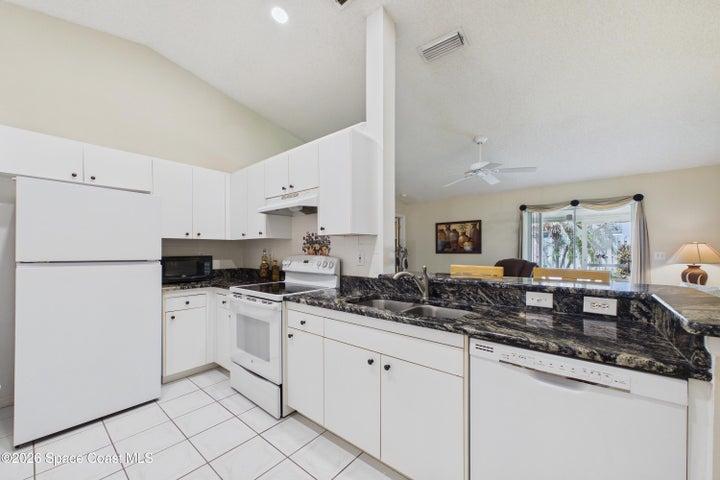 2800 Saint James Lane, Melbourne, FL, 32935 photo 7