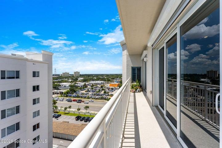 Wrap around balcony