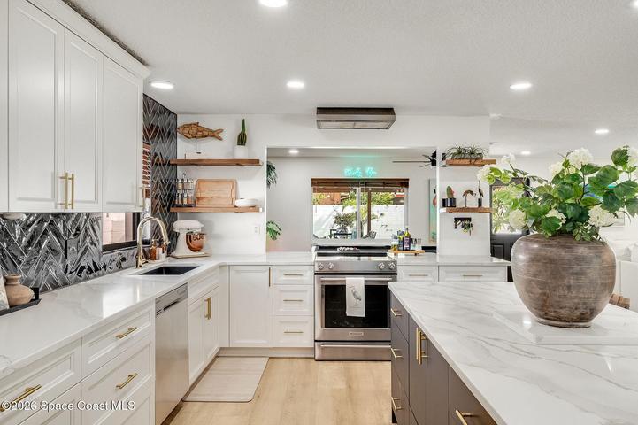 590 Sherwood Avenue, Satellite Beach, FL, 32937 photo 18