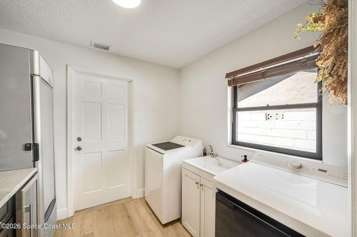 590 Sherwood Avenue, Satellite Beach, FL, 32937 photo 21