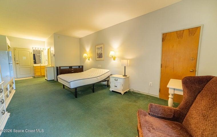 2180 Country Club Drive 219, Titusville, FL, 32780 photo 6