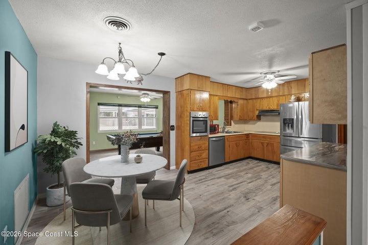 2414 Greenway Drive, Melbourne, FL, 32901 photo 6