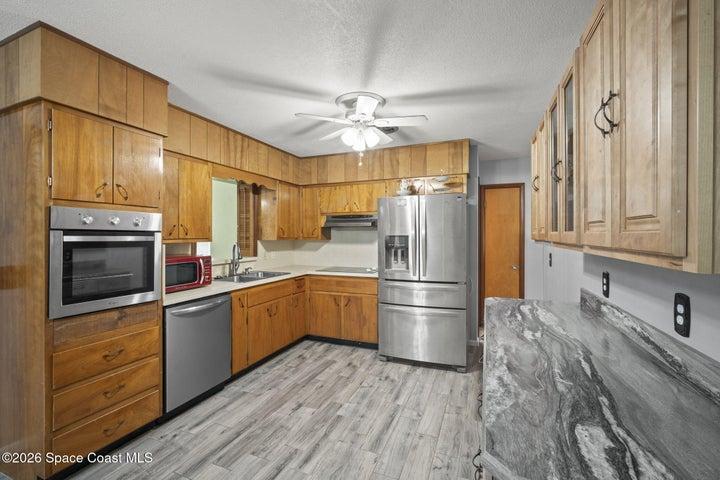 2414 Greenway Drive, Melbourne, FL, 32901 photo 7