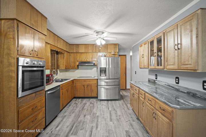 2414 Greenway Drive, Melbourne, FL, 32901 photo 8