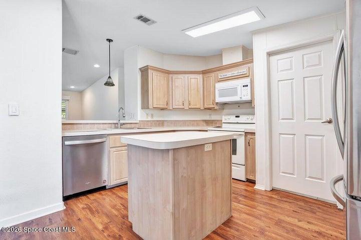 585 Outer Drive, Cocoa, FL, 32926 photo 8