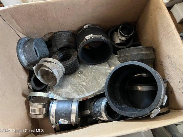VARIOUS SIZES RUBBER FERNCO COUPLERS