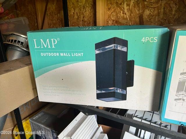 2 BOXES X 4 LIGHTS = 8 TOTAL MATTE BLACK