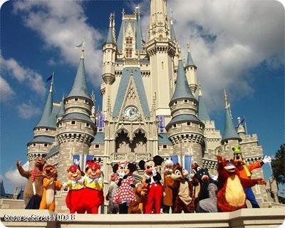 Just a short drive to Orlando with theme parks, international airport and big city entertainment