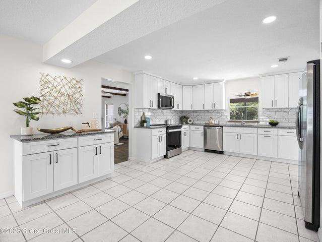 5215 Pina Vista Drive, Melbourne, FL, 32934 photo 3