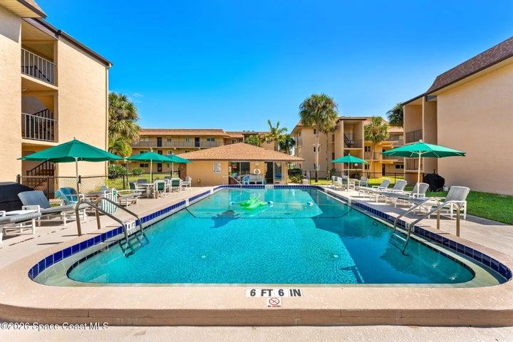 Heated community pool for year round fun and exersize
