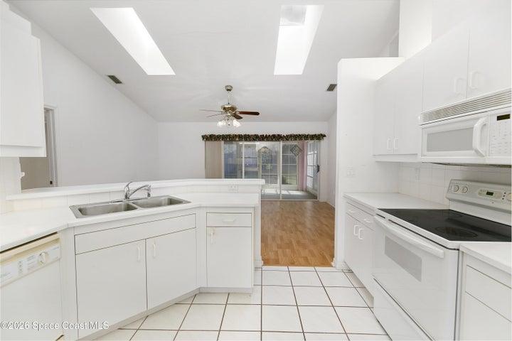 3966 Tangle Drive, Titusville, FL, 32796 photo 8