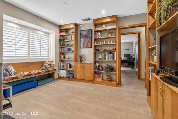 Library / Flex Room