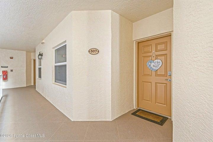 3 Bedroom 2 Bath Condo with 1 Car Private Garage Parking