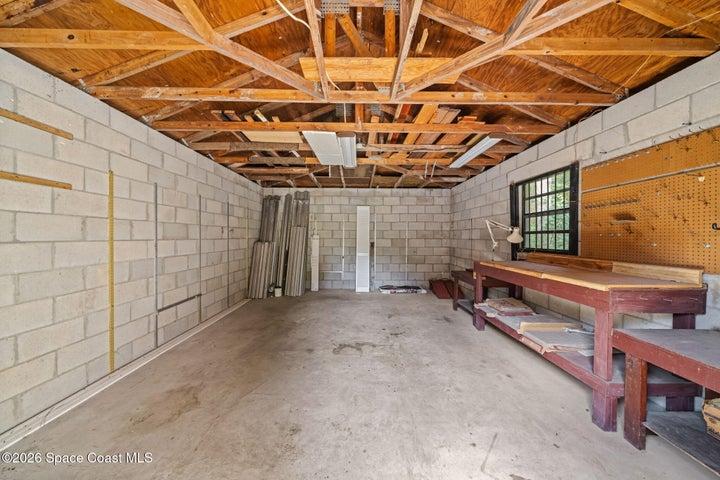 300 SQFT Workship with Electricity