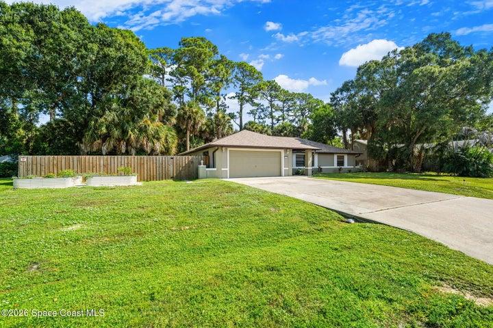 649 Narragansett Street NE, Palm Bay, FL, 32907 photo 3