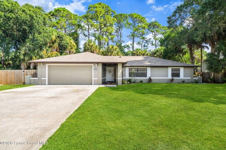 649 Narragansett Street NE, Palm Bay, FL, 32907 photo 1